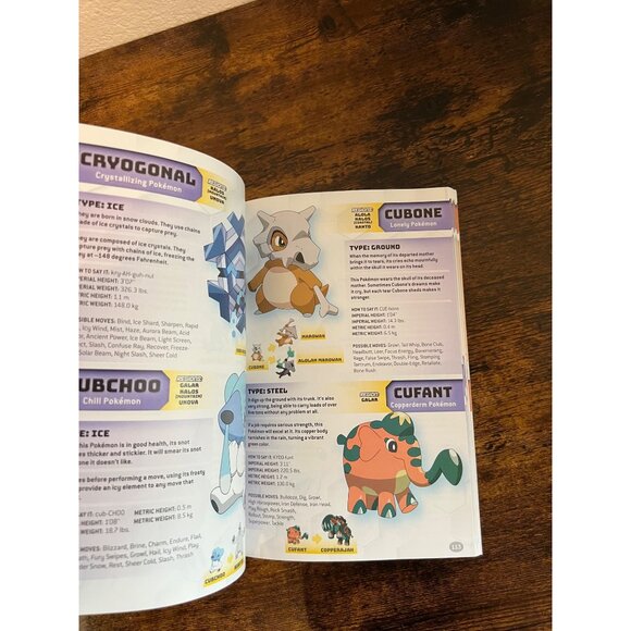 Pokémon Super Extra Deluxe Essential Handbook By Scholastic - Picture 2 of 4